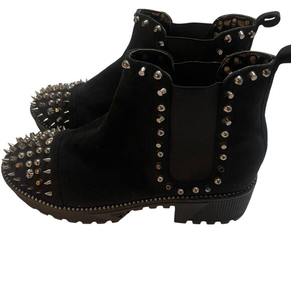 Cape Robbins Spiked Boots Women Size 9 Black Pull On Grunge Punk Gothic Platform - Picture 1 of 9